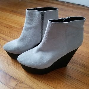 Cheap Monday Monolit Suede Wedge